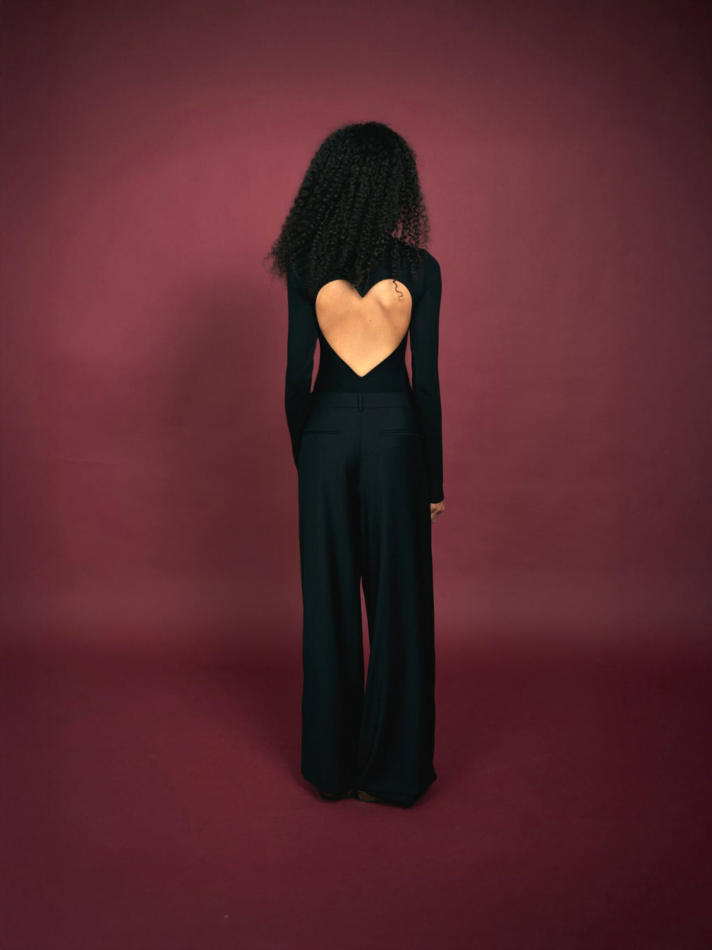 Open Back Heart Bodysuit In Black