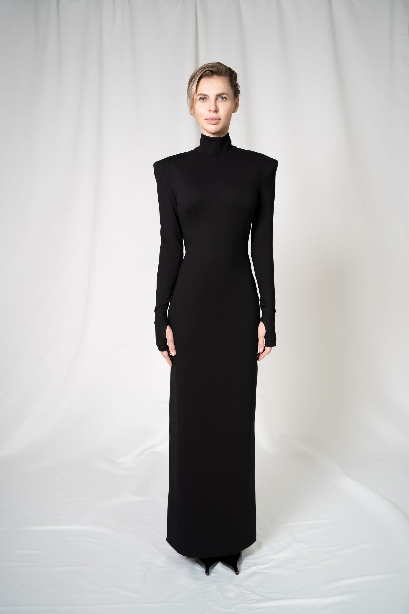 Open Back Heart Maxi dress in Black