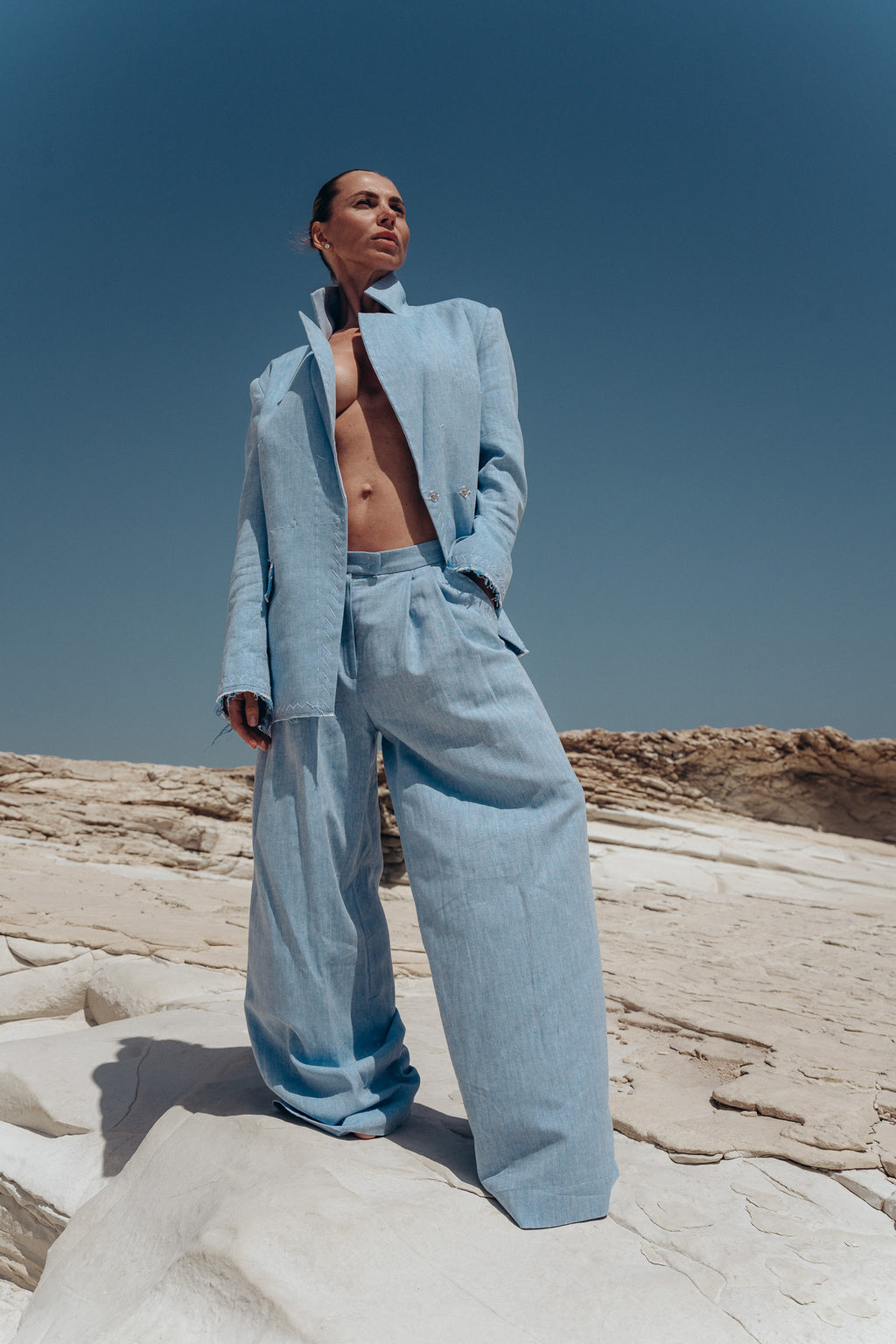 Limited Edition The Raw-Edge Linen Sculptor Blazer
