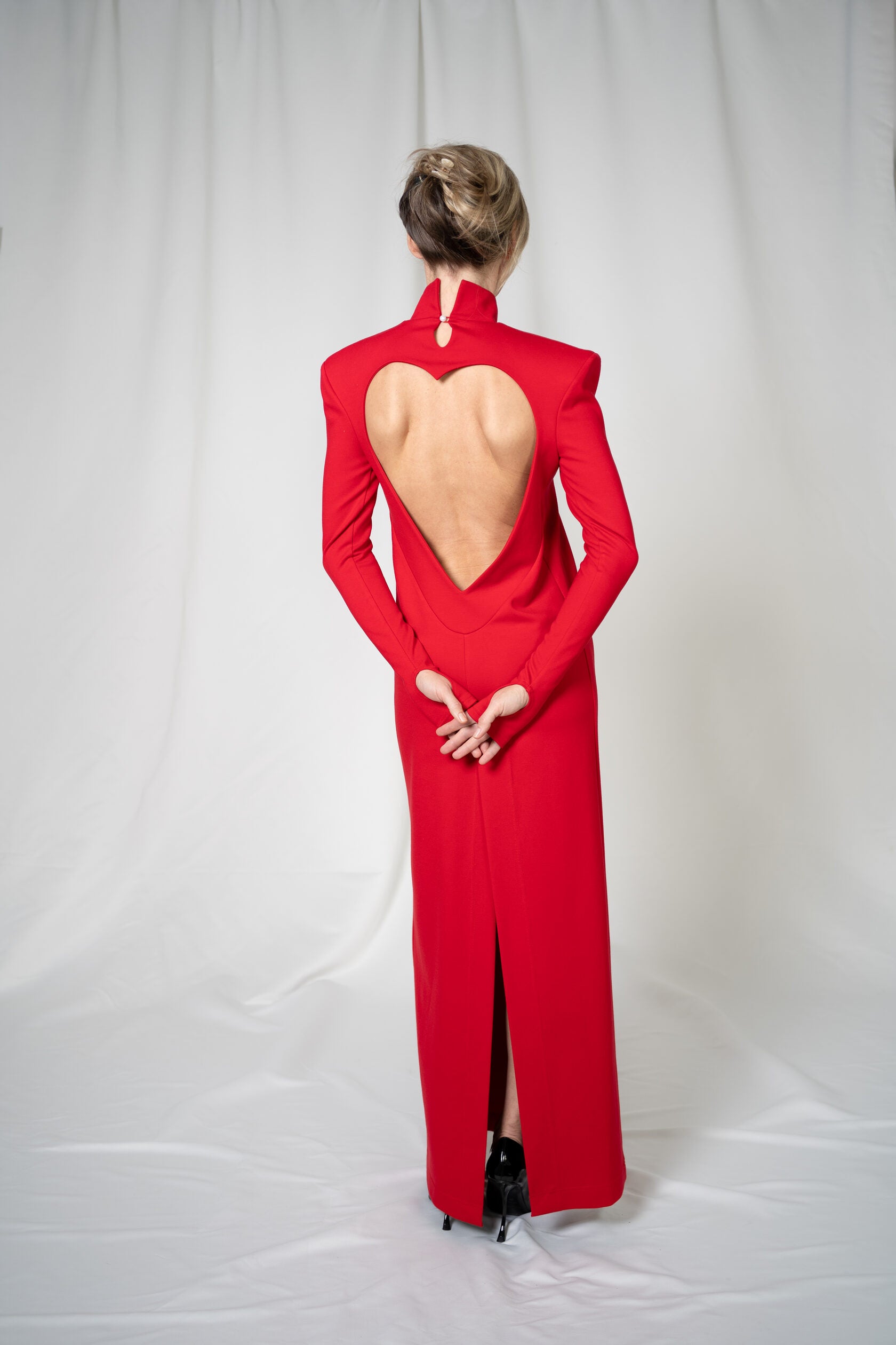 Open Back Heart Maxi dress in Red