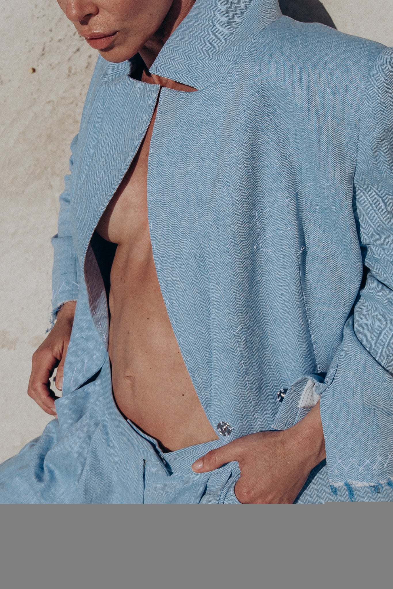 Limited Edition The Raw-Edge Linen Sculptor Blazer