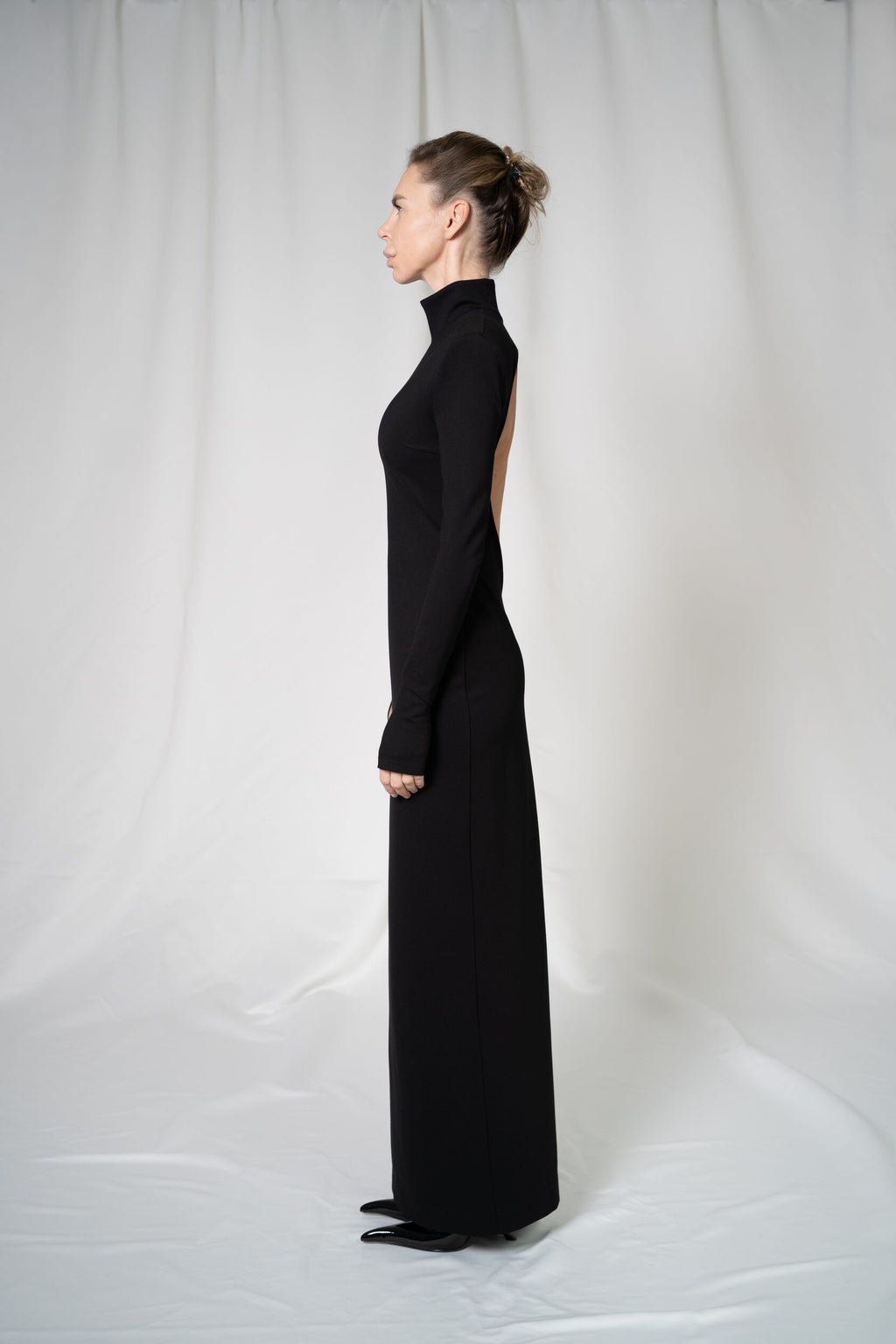 Open Back Heart Maxi dress in Black