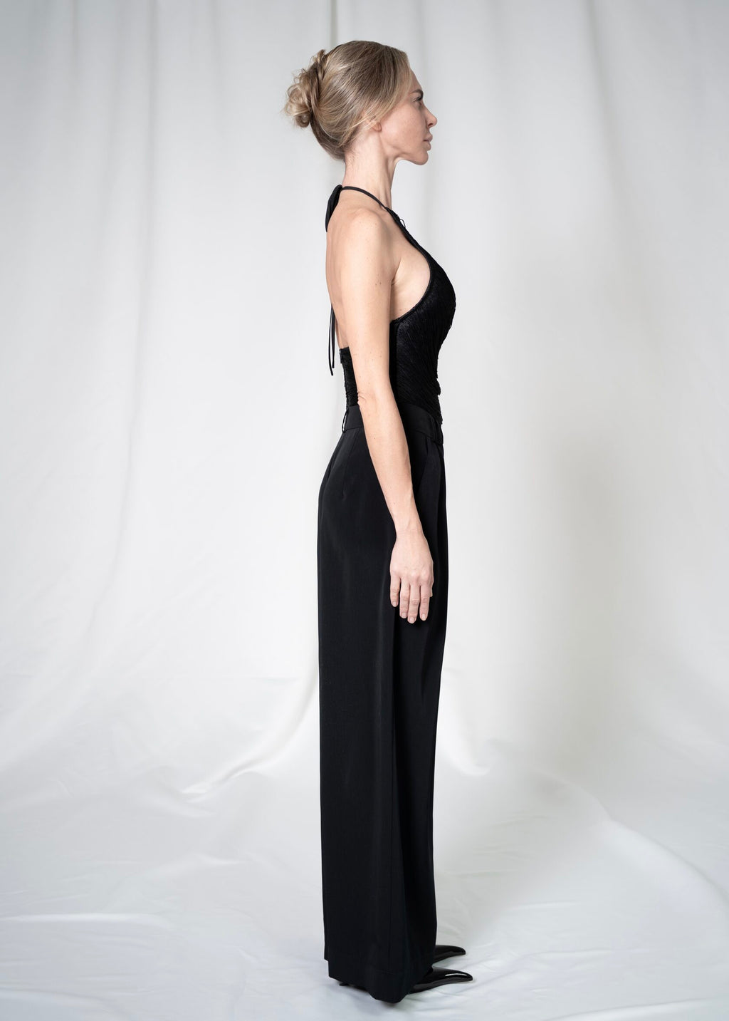 Relaxed Wide-Leg Trousers in Black