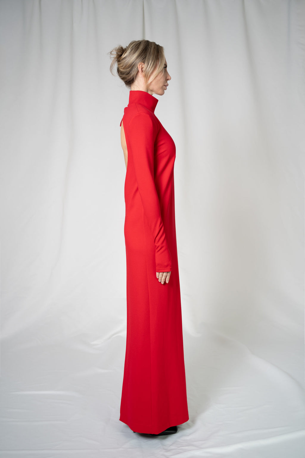 Open Back Heart Maxi dress in Red