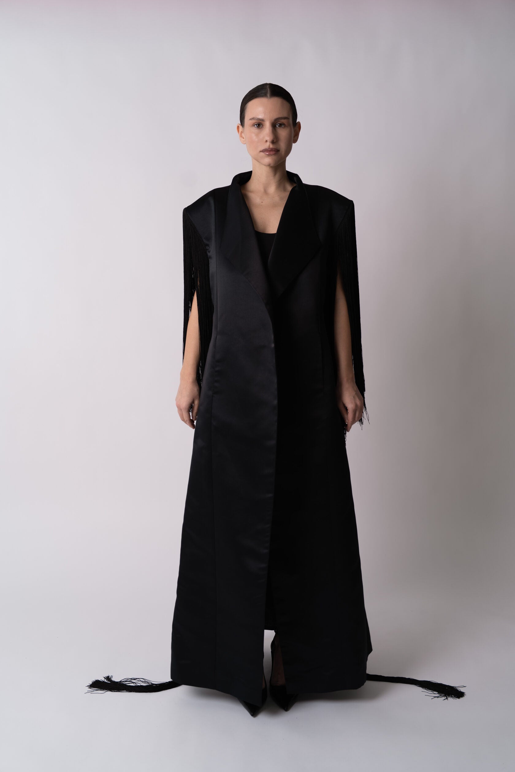 maison de dolce. muse gilet ブラック Limited Edition Architectural Maxi Gilet - Handcrafted Couture